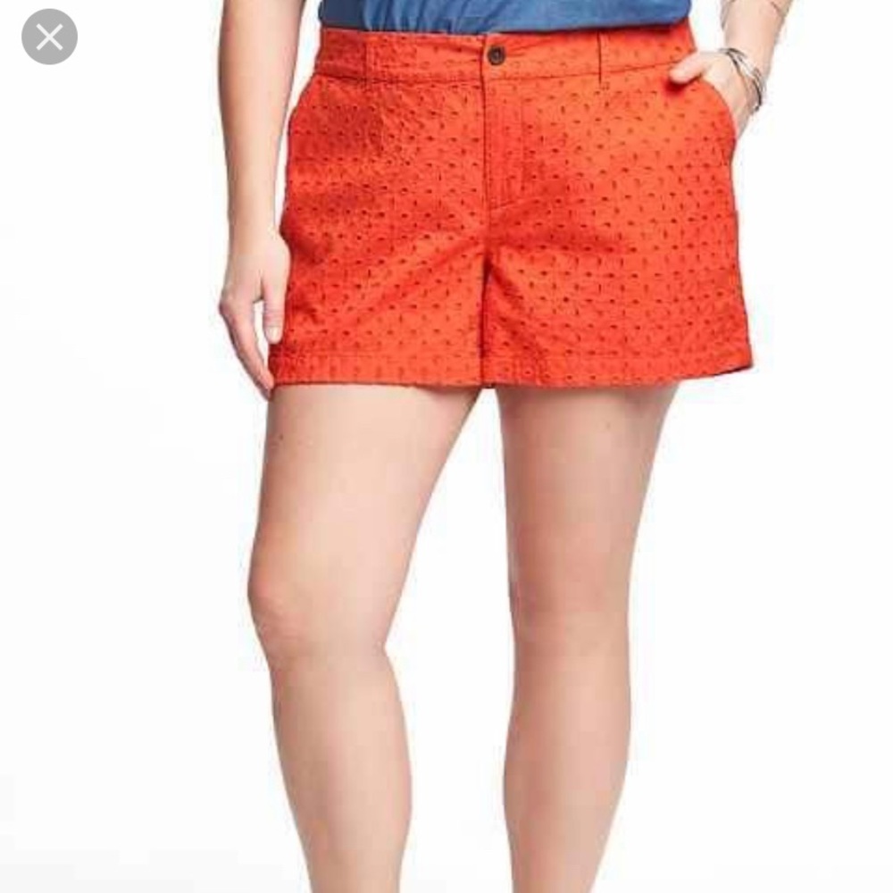 Old Navy maternity shorts size 16